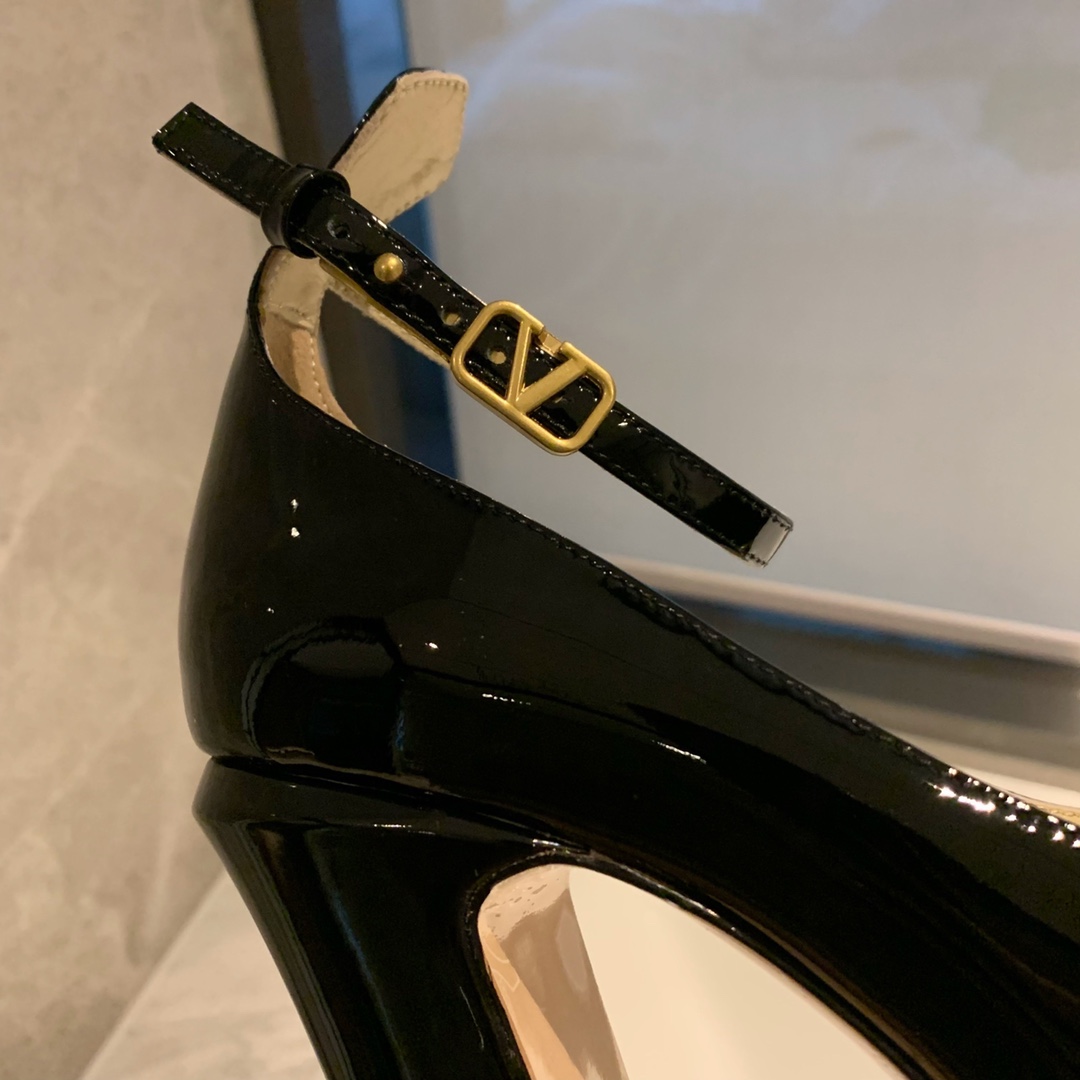 Va1e*ntin0 heels-12.5&15.5cm