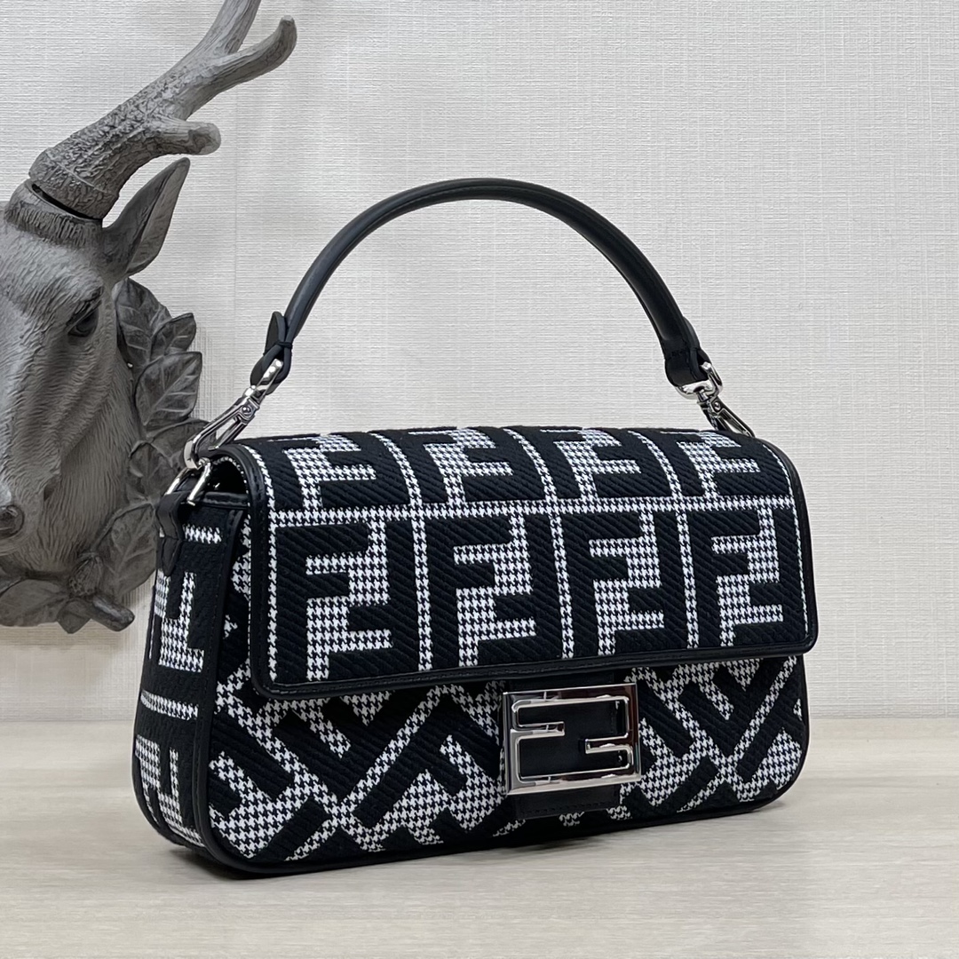 F**di baguette bag-27*15*11cm