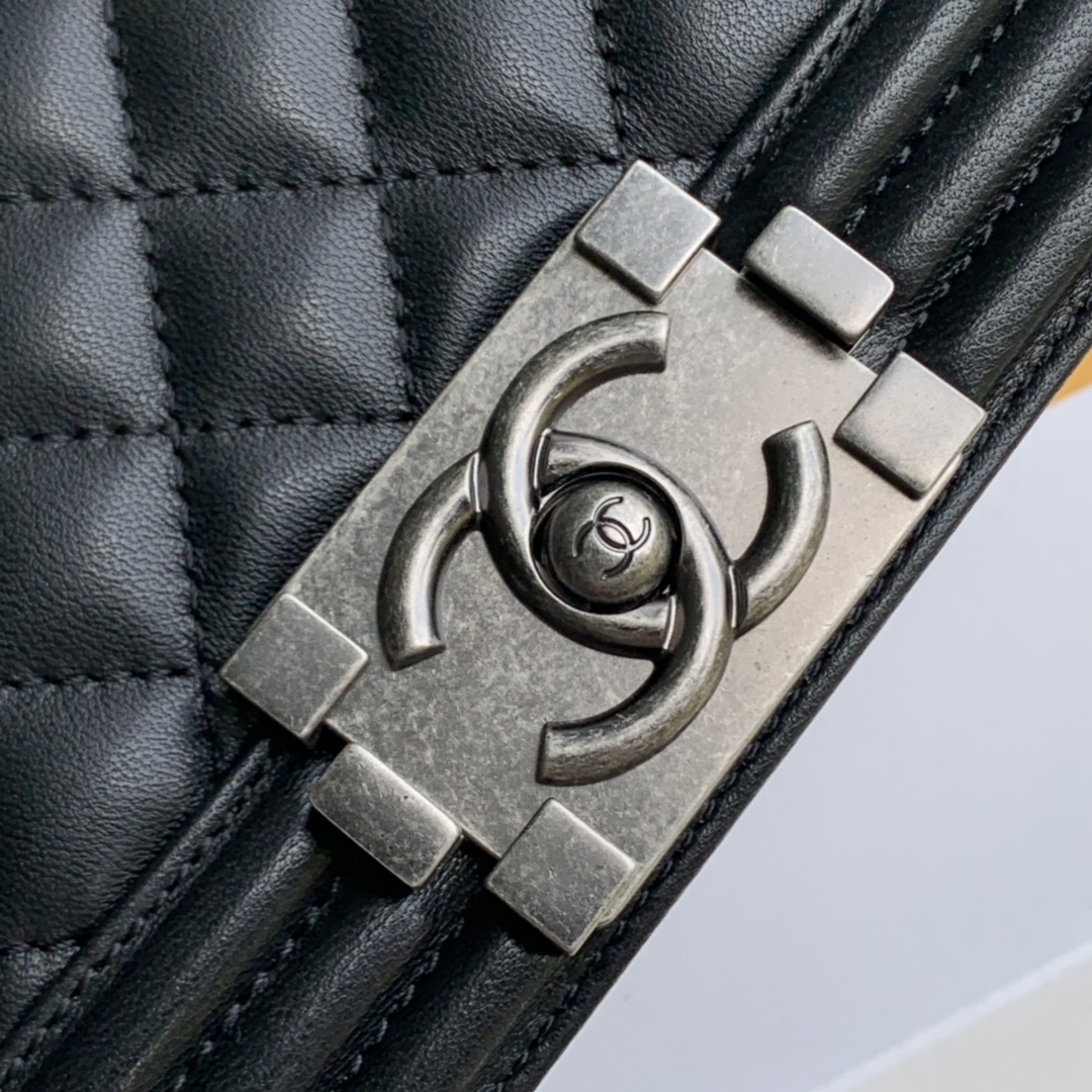 Ch@nel Boy Bag-Lambskin-20CM