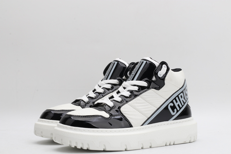 D*or high-top sneakers