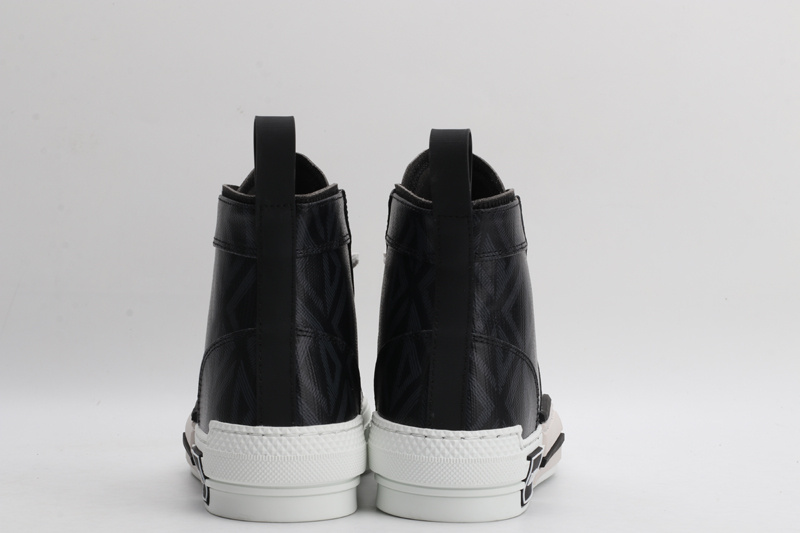 D*or high-top sneakers
