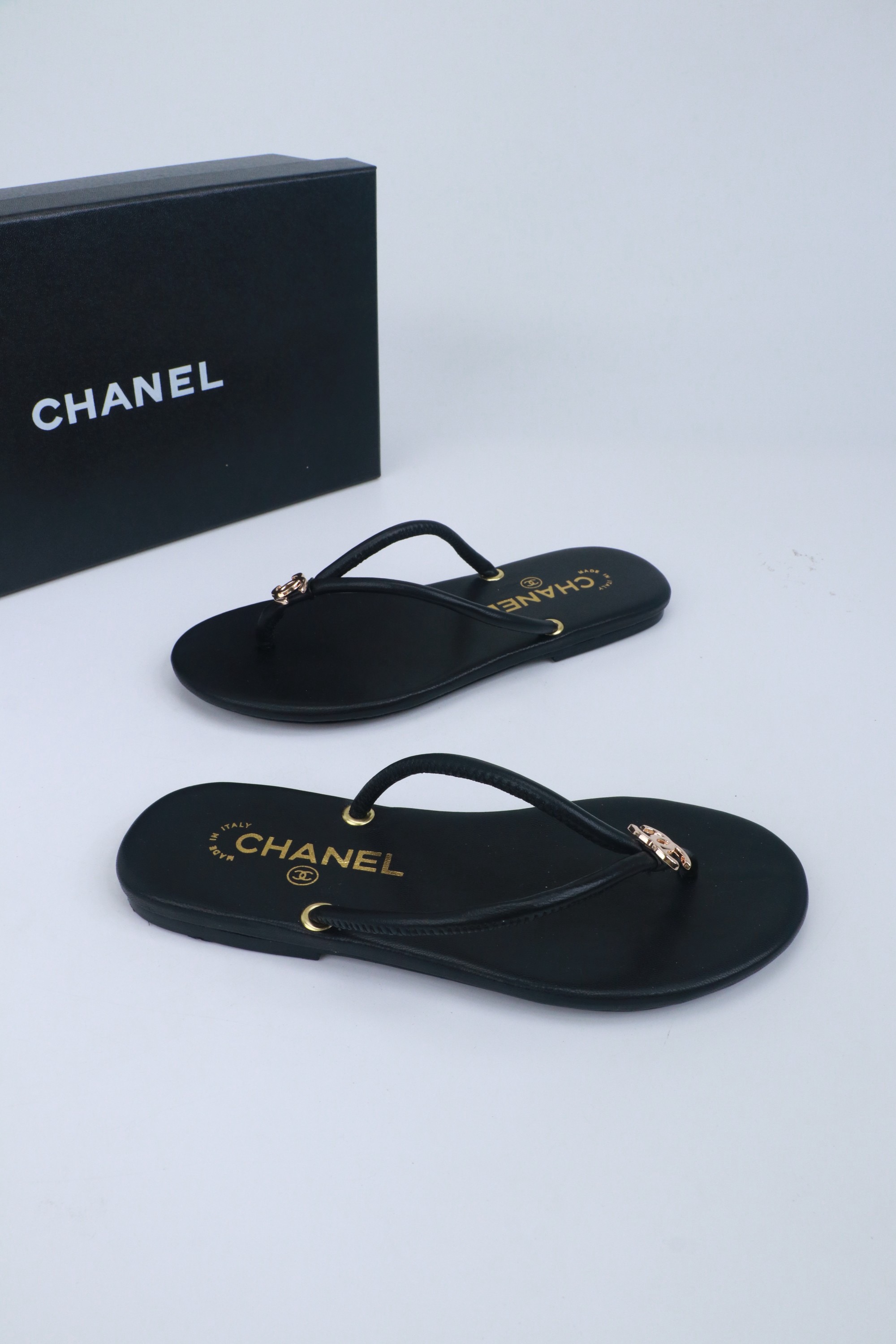 Ch@nel Slides