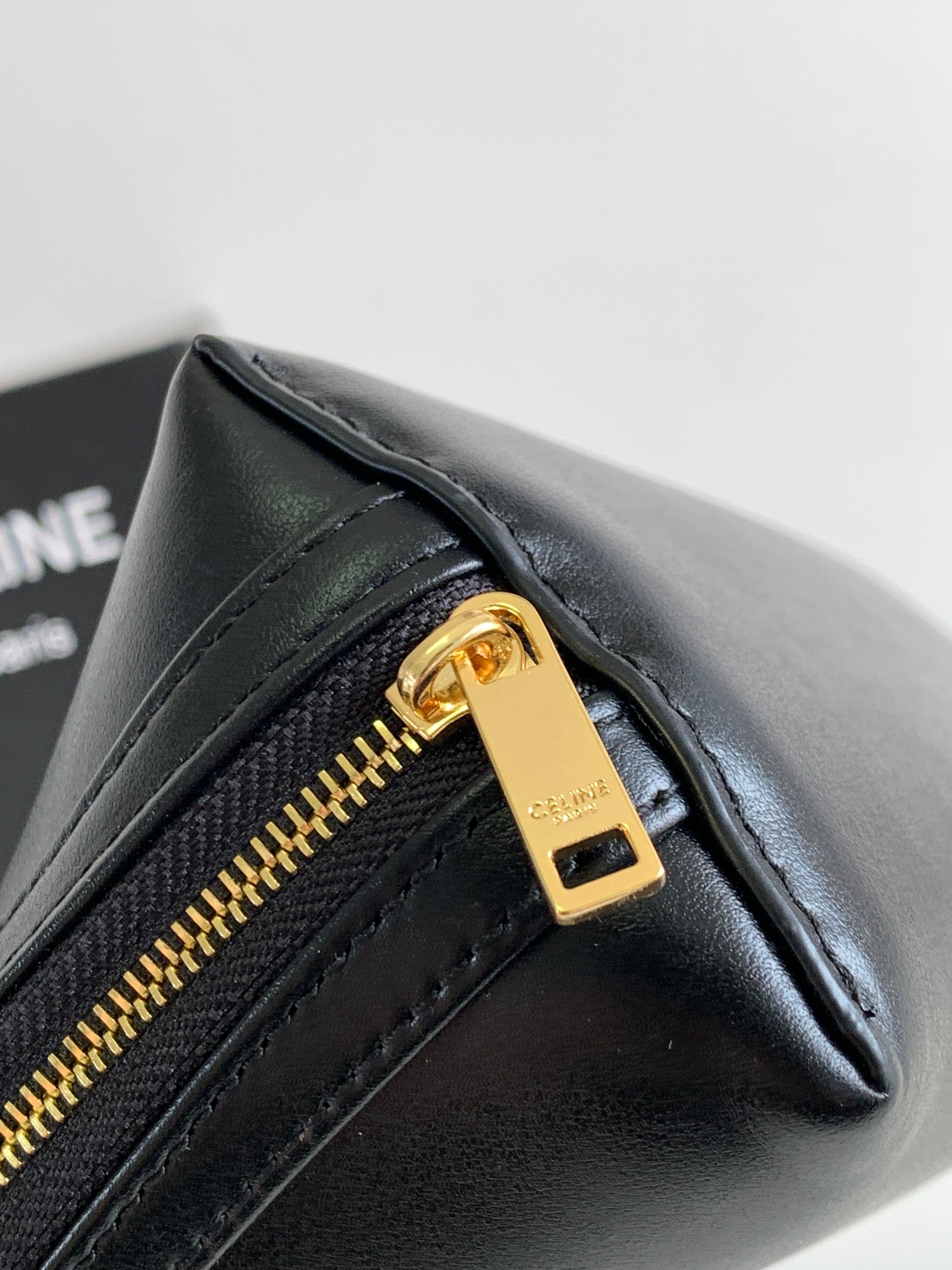 Celin Triomphe Shell Bag-16 X 11X 8CM