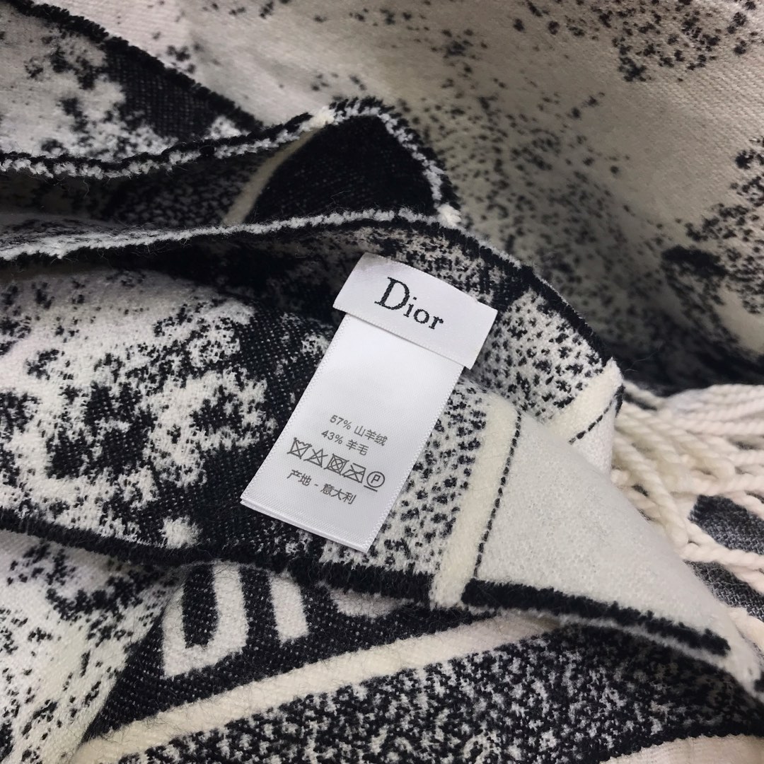 D*or cashmere ddraped blanket-140 x 140cm
