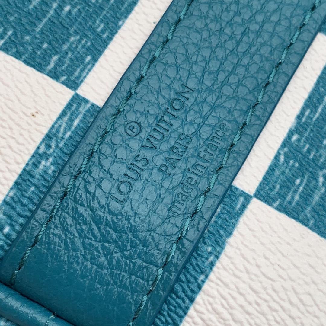 l0*is V*t0n keepall bandouliÈre 45-45 x 27 x 20cm