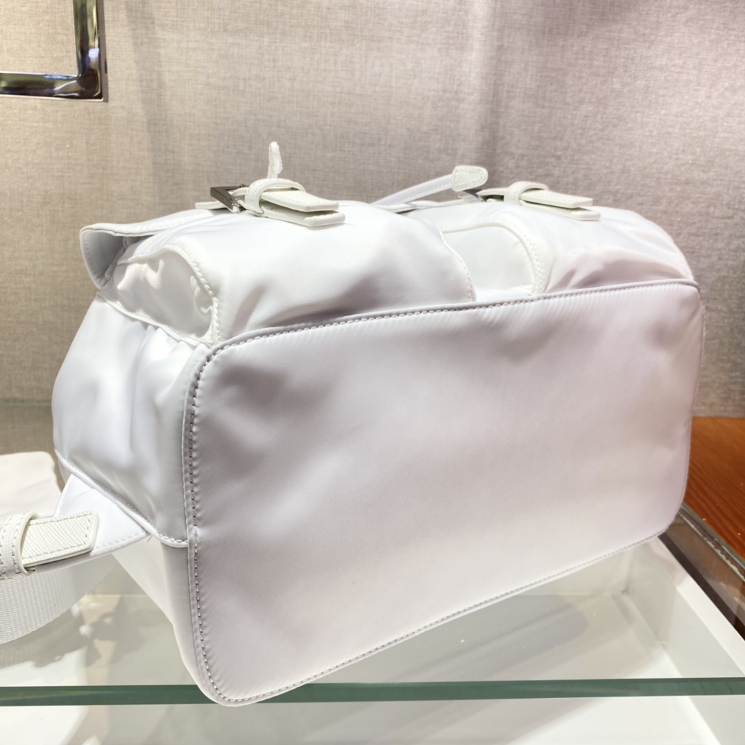 Pra*a backpack 1bz811-30*32*15cm