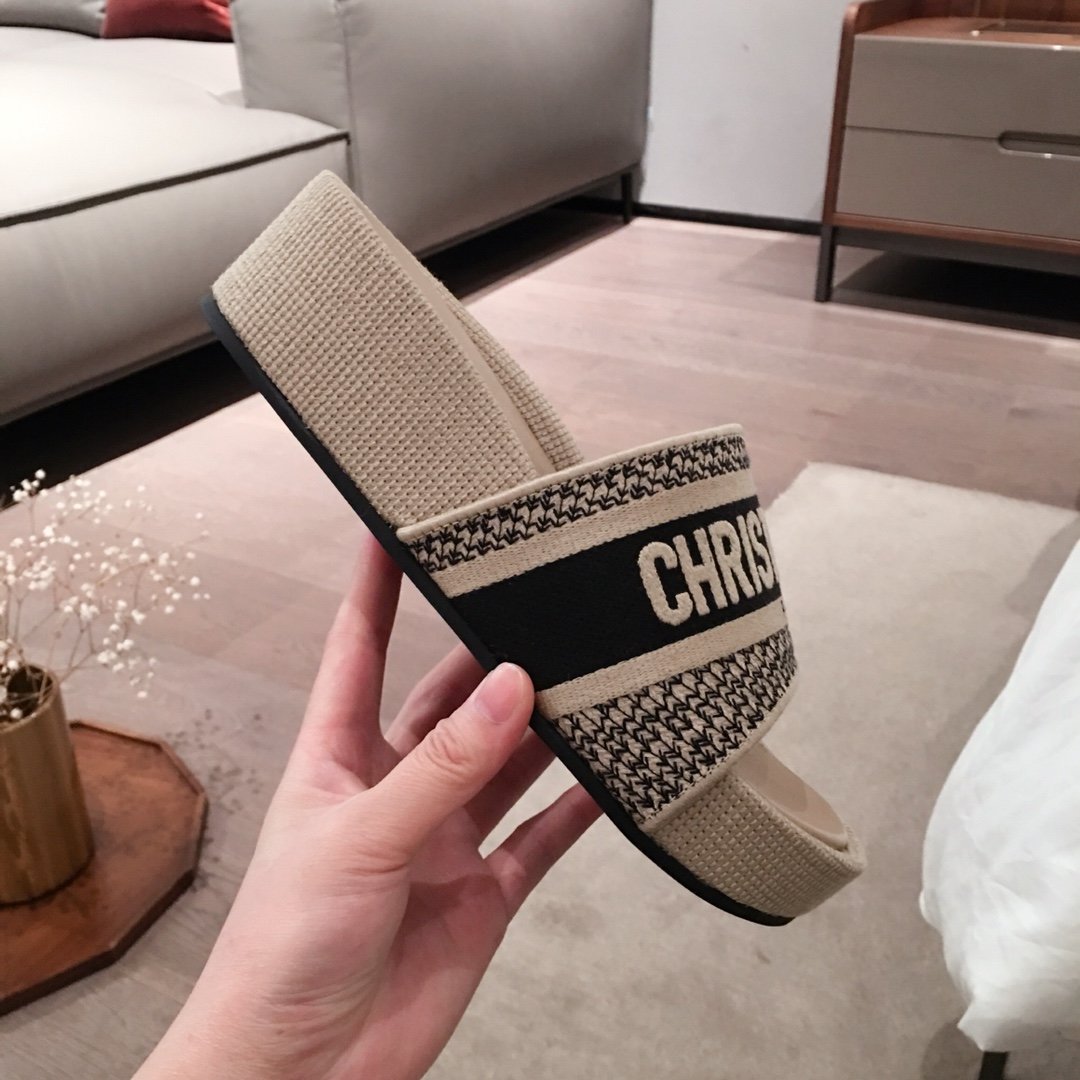 D*or slippers-5cm