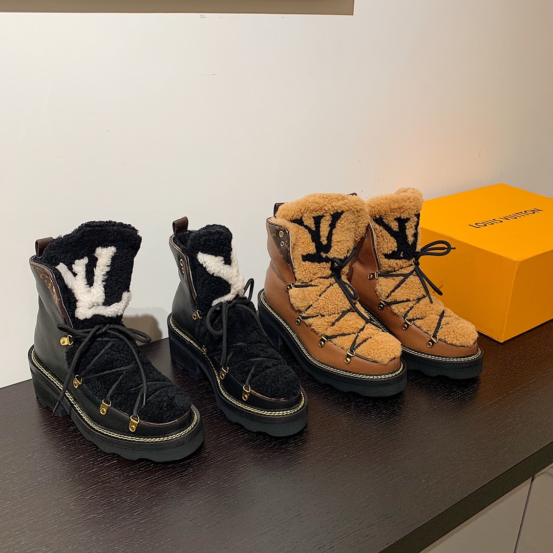 l0*is V*t0n boots