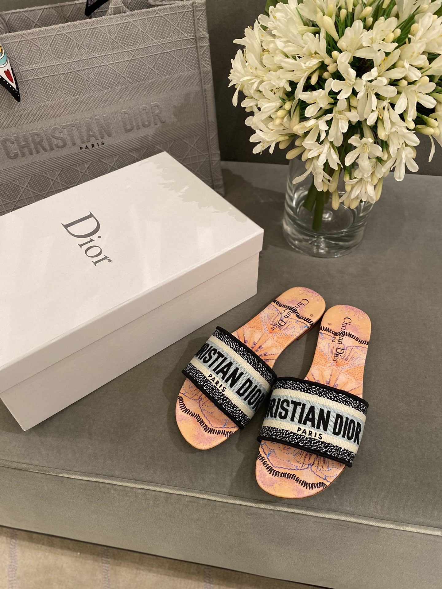 D*or slippers