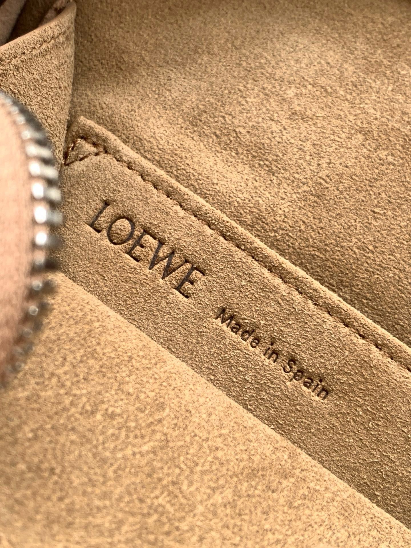 LOE*WE Small Amazona 180 Tote Bag-24*18.5*10CM
