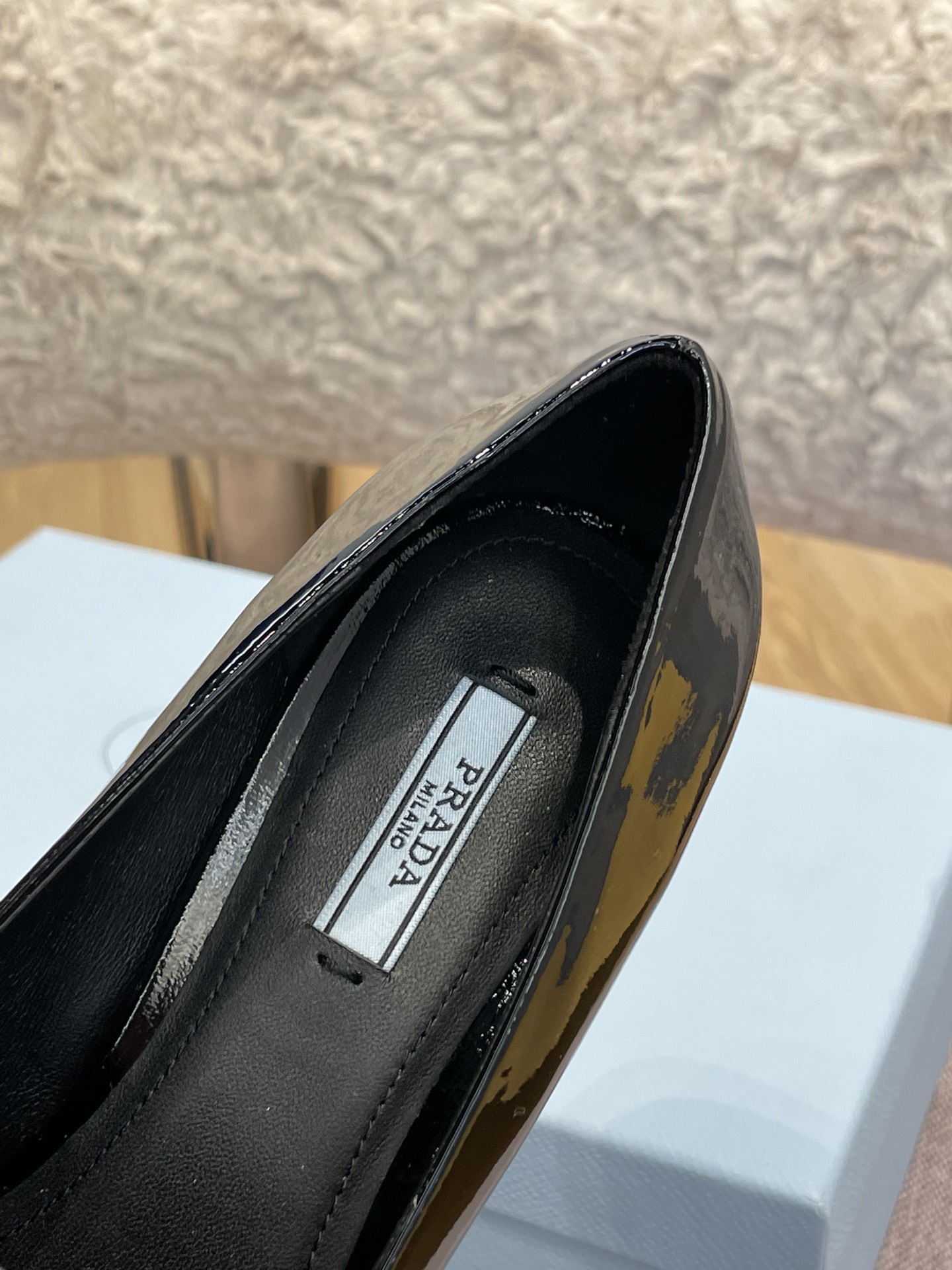 Pra*a heels 2022ss