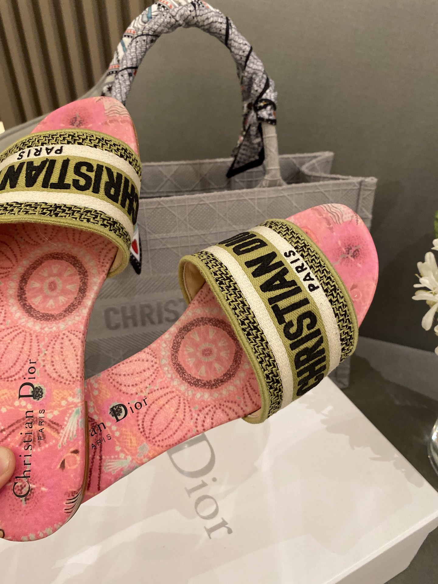 D*or slippers