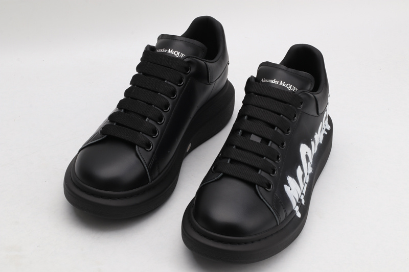 A1exa*der m*q*en sports shoes