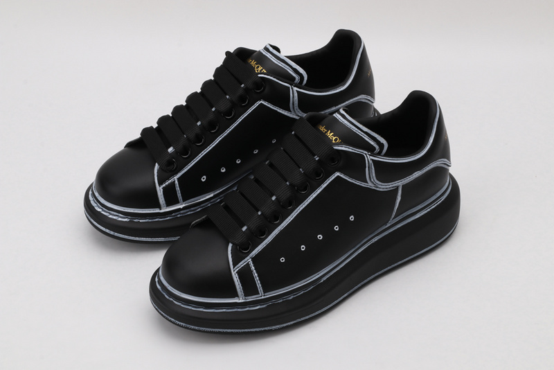 A1exa*der m*q*en sports shoes