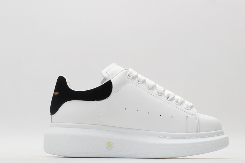A1exa*der m*q*en sports shoes