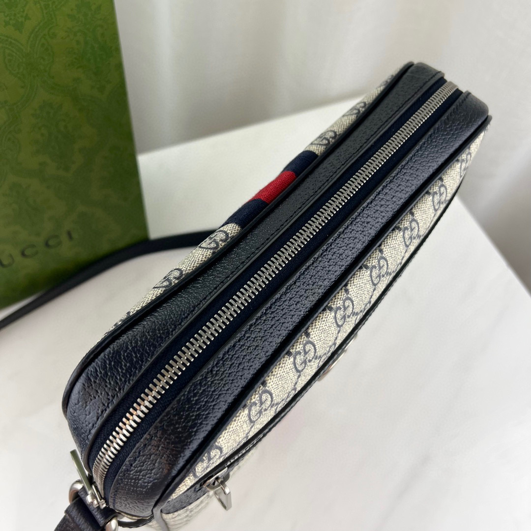 g*u*i gg S*p*e bag-28*29*6cm