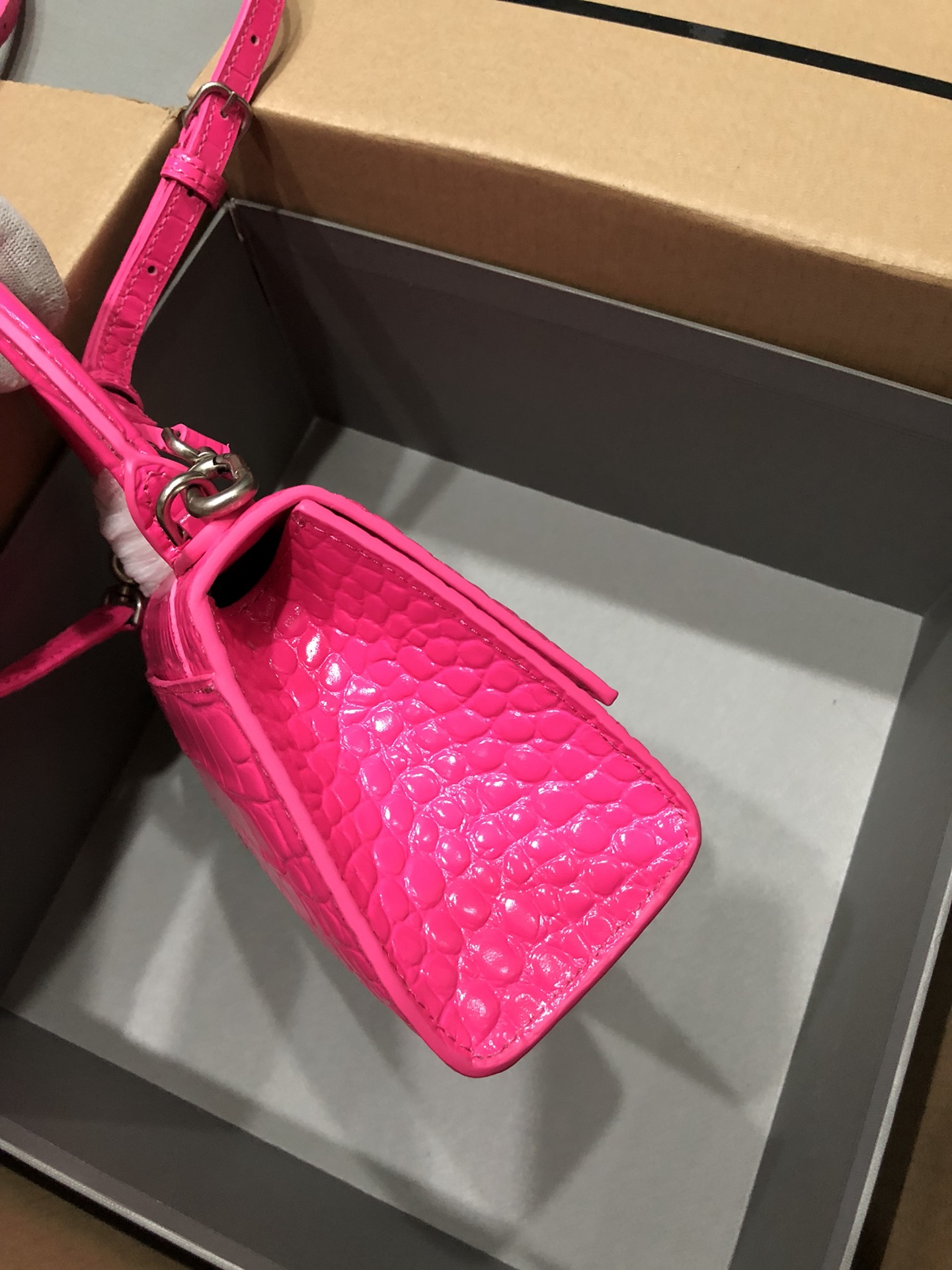 Ba*len*cia*ga small hourglass bag-13*8*19cm