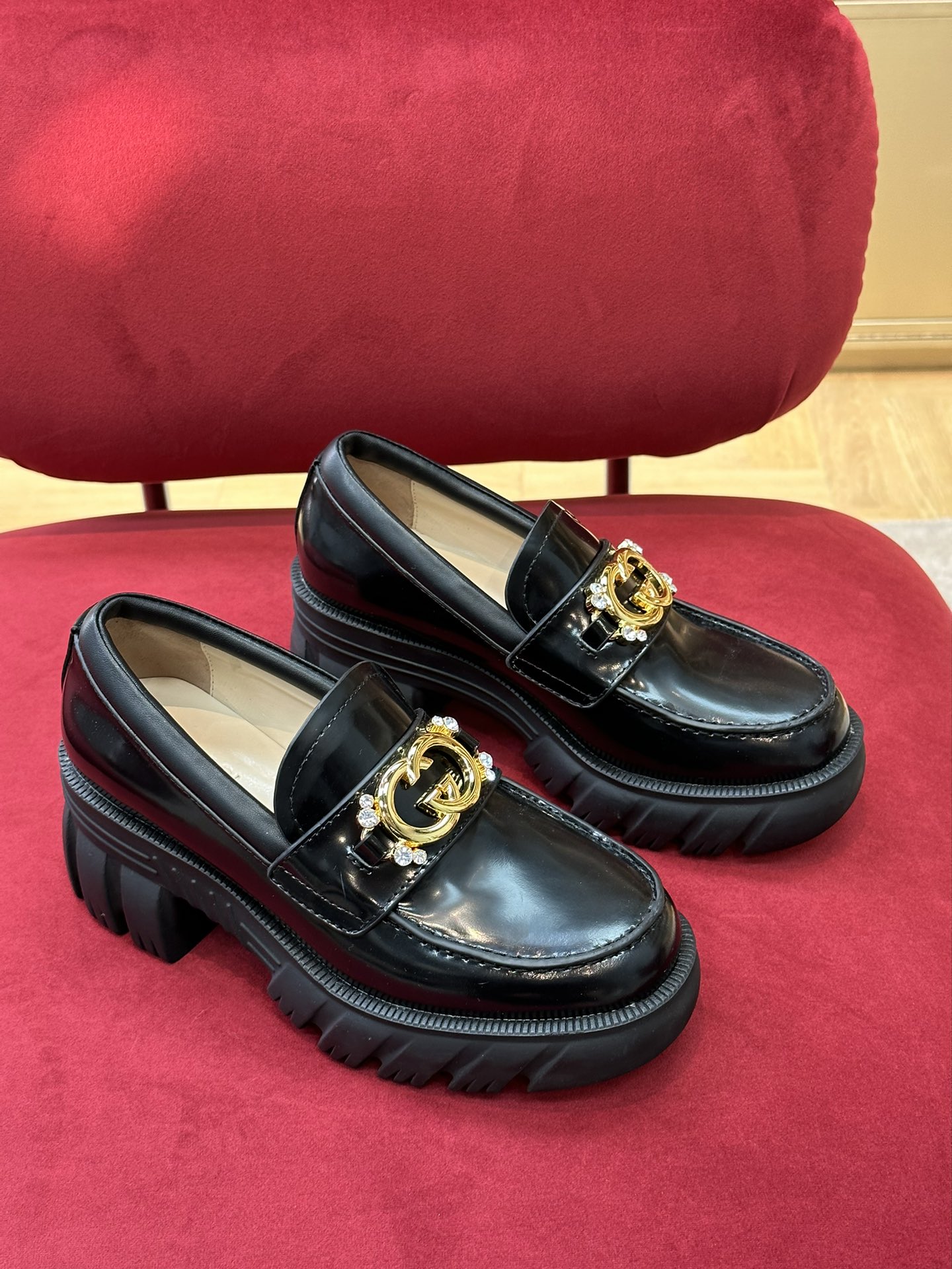 G*u*i loafers