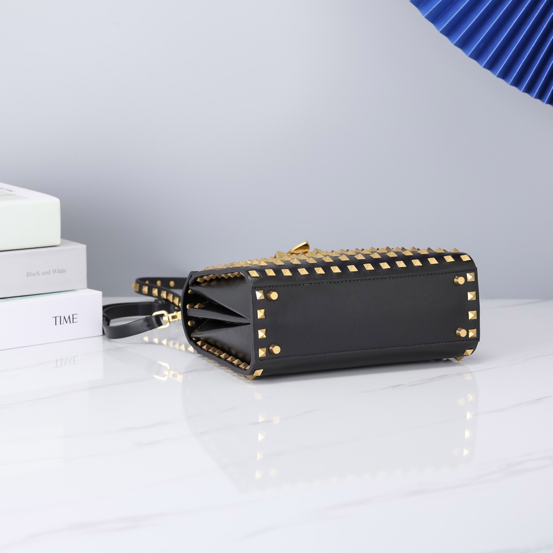 Va1e*ntin0 garavani rockstud alcove-22*17*9cm