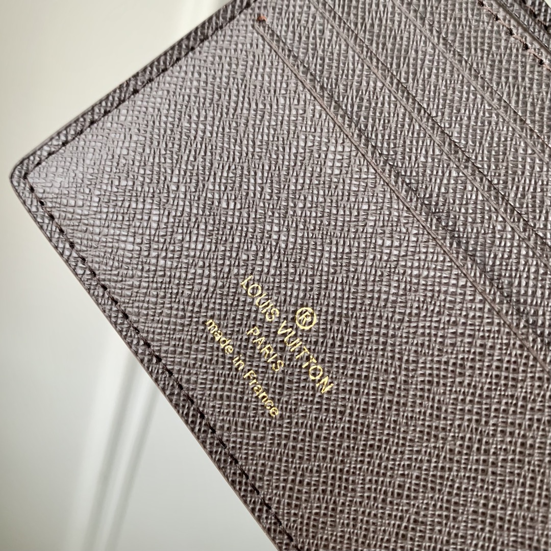 l0*is V*t0n multiple wallet-m83334-11.5 x 9 x 1.5 cm