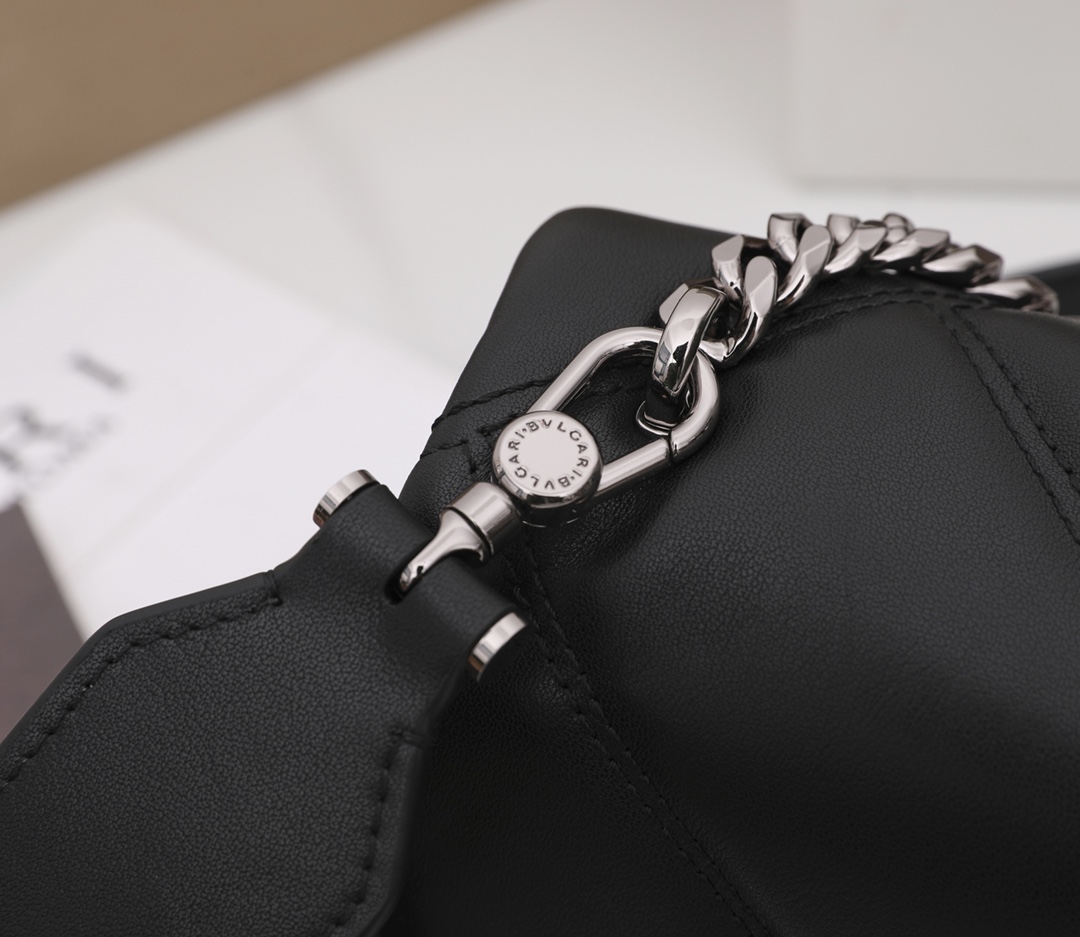 B*l*ai serpenti cabochon bag-18*12*8cm