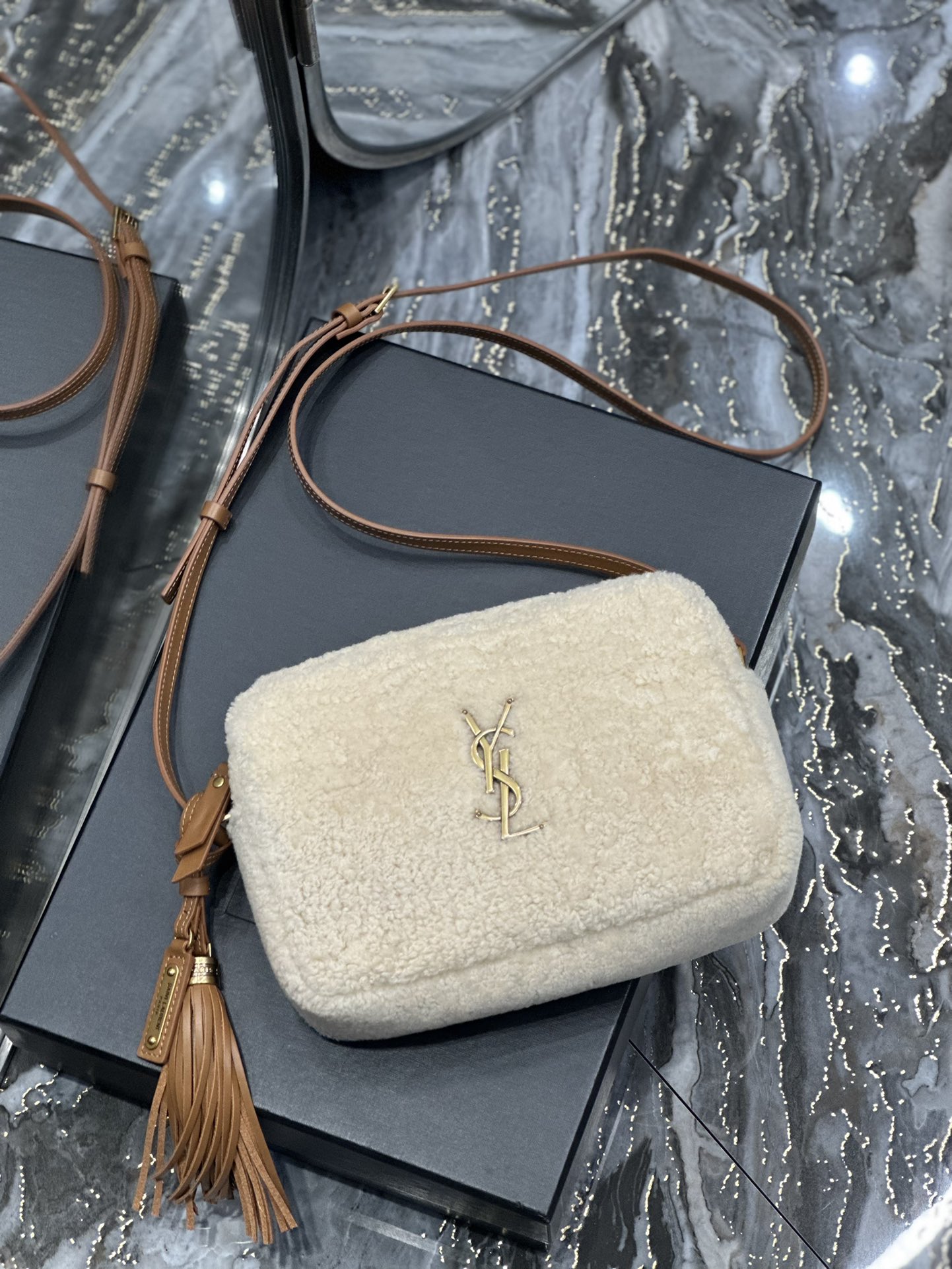 Y*L lou camera bag-‎23x16x6cm