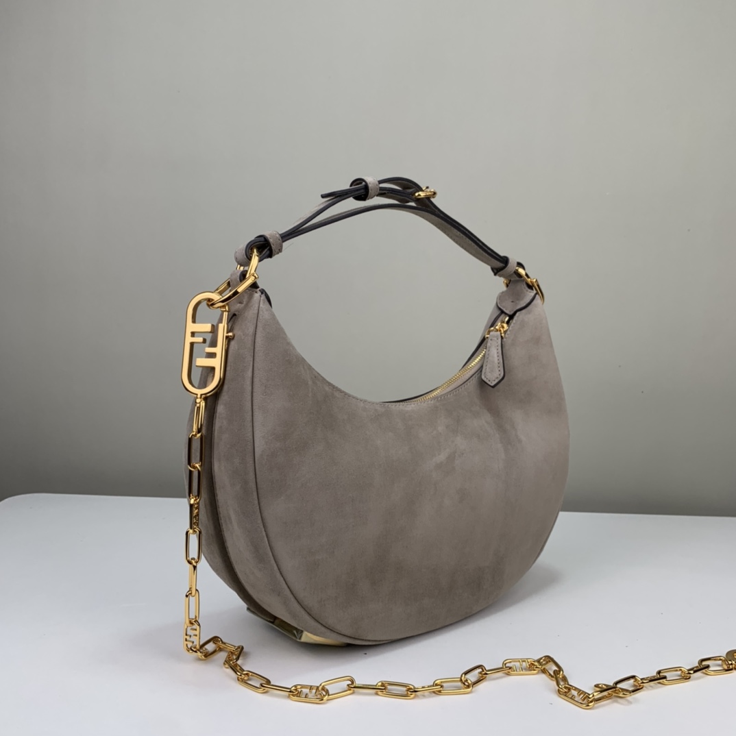 F**di graphy bag-29 x24.5 x10cm