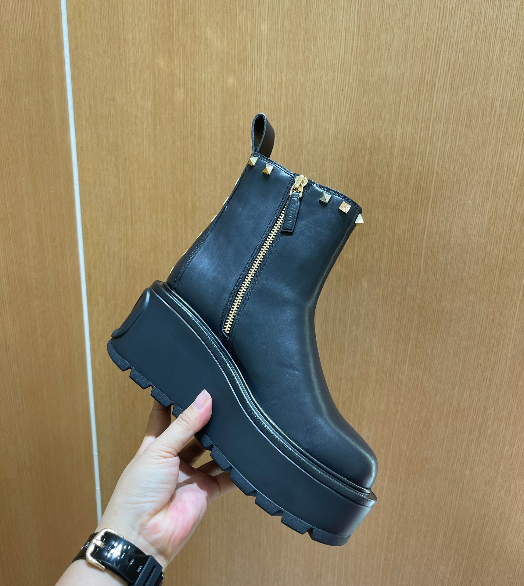 Va1e*ntin0 boots(eu35-41)