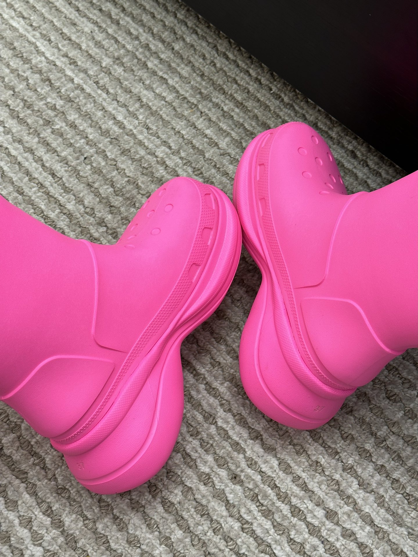 Ba*len*cia*ga boots