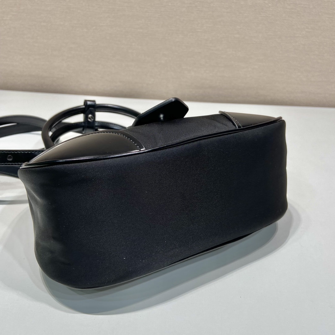 Pra*a moon handbags 1ba381-22.5*16*7.5cm