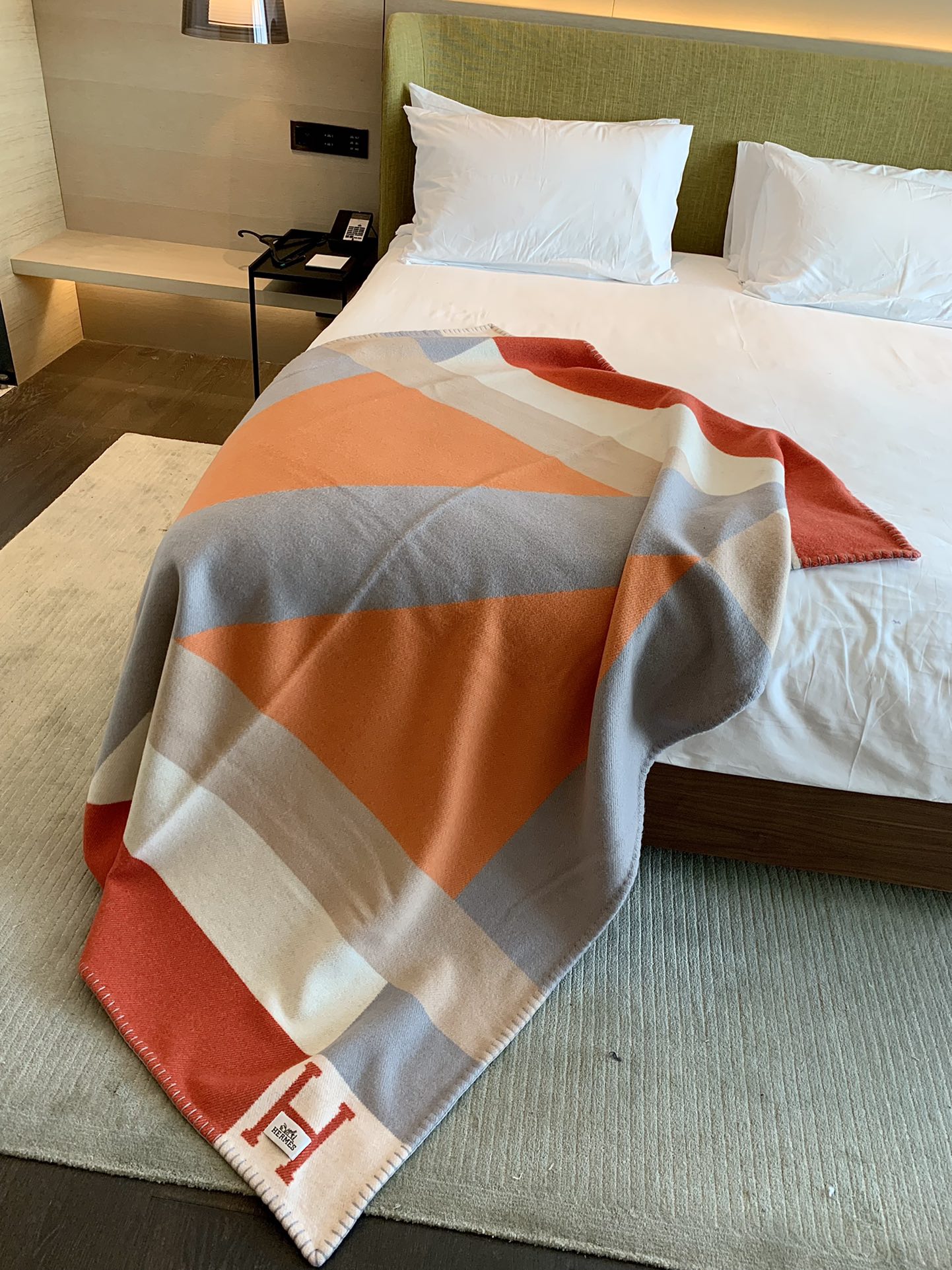 H**mes blankets-170*135cm