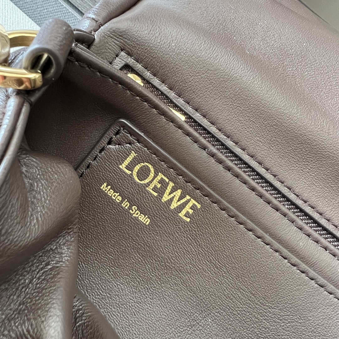L0ew* puffer goya bag-23*13*6cm