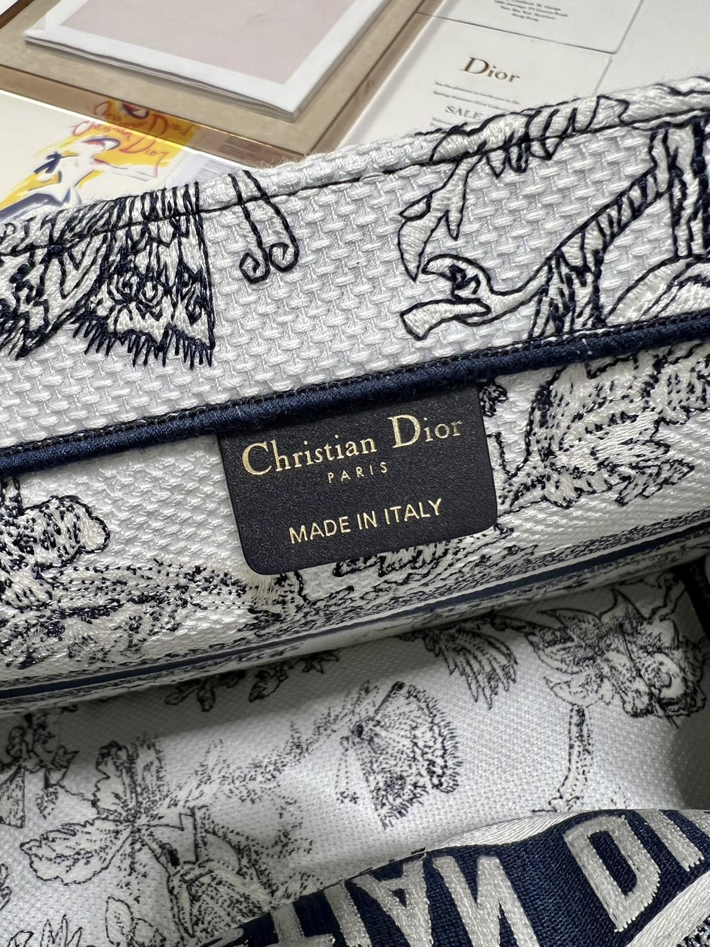 D*or small book tote-36*18*28cm