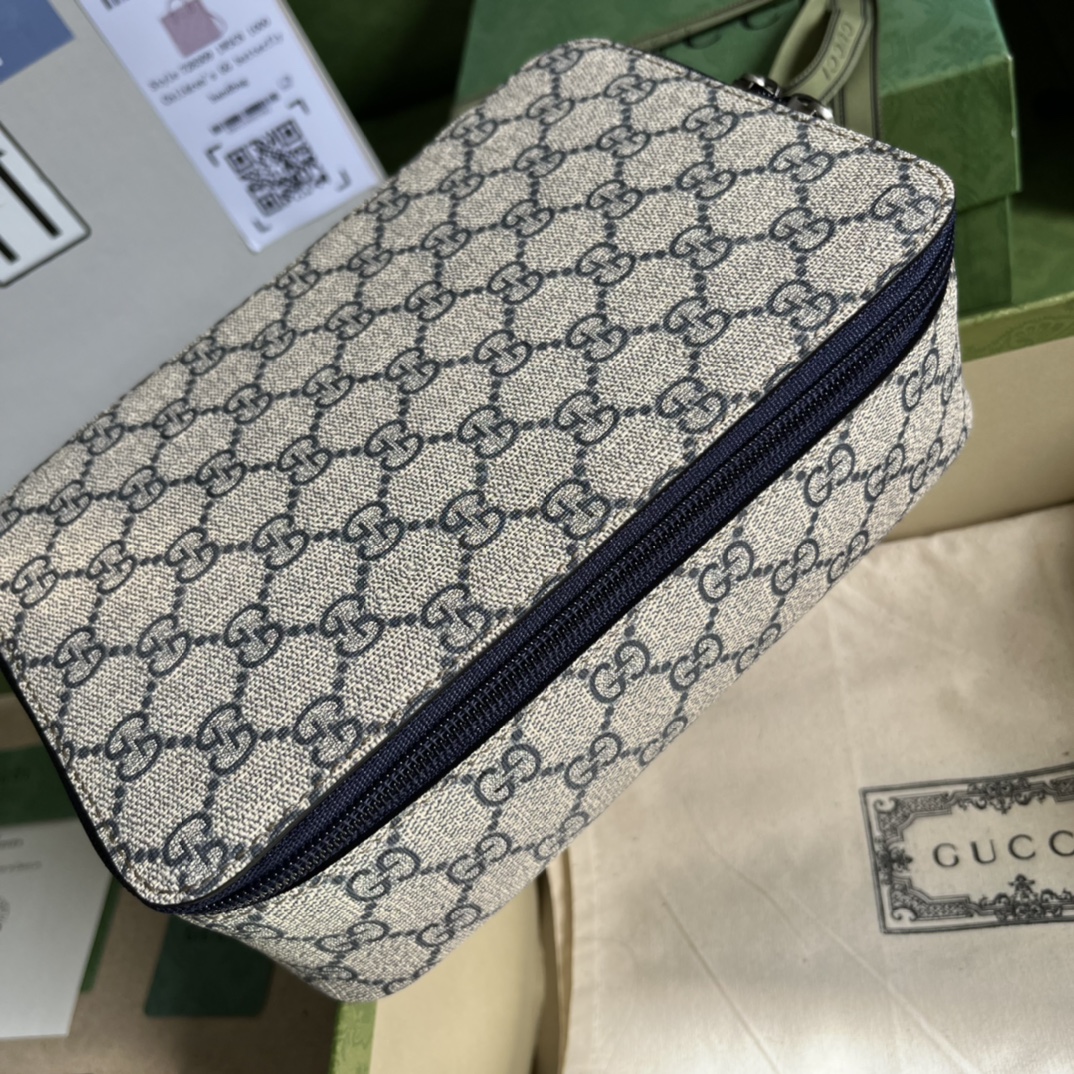 G*u*i pouch-22*8*14cm