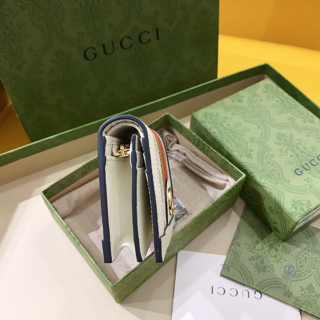 G*u*i wallet-11x8.5x3cm