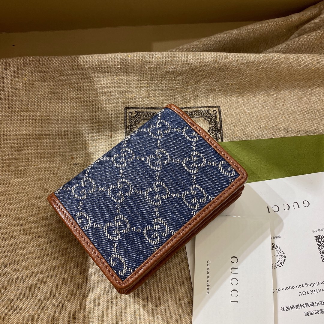 G*u*i 1955 horsebit wallet-11x 8.5 x 3cm