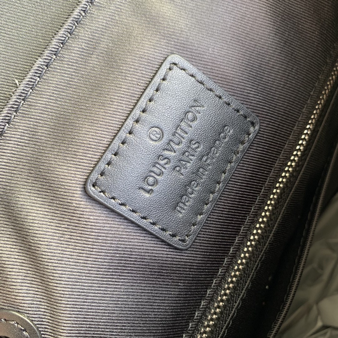 l0*is V*t0n christopher backpack m46247-32*39*12cm