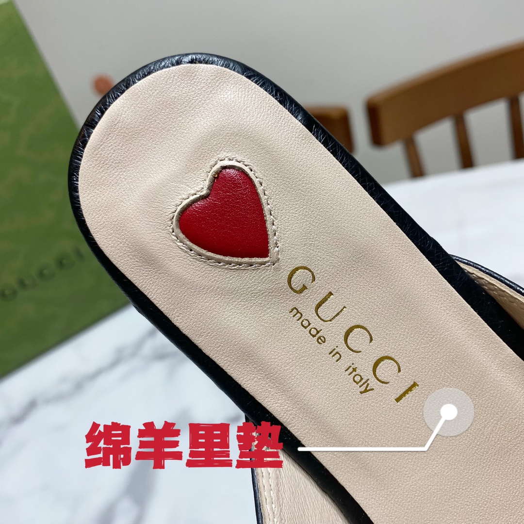 G*u*i loafers