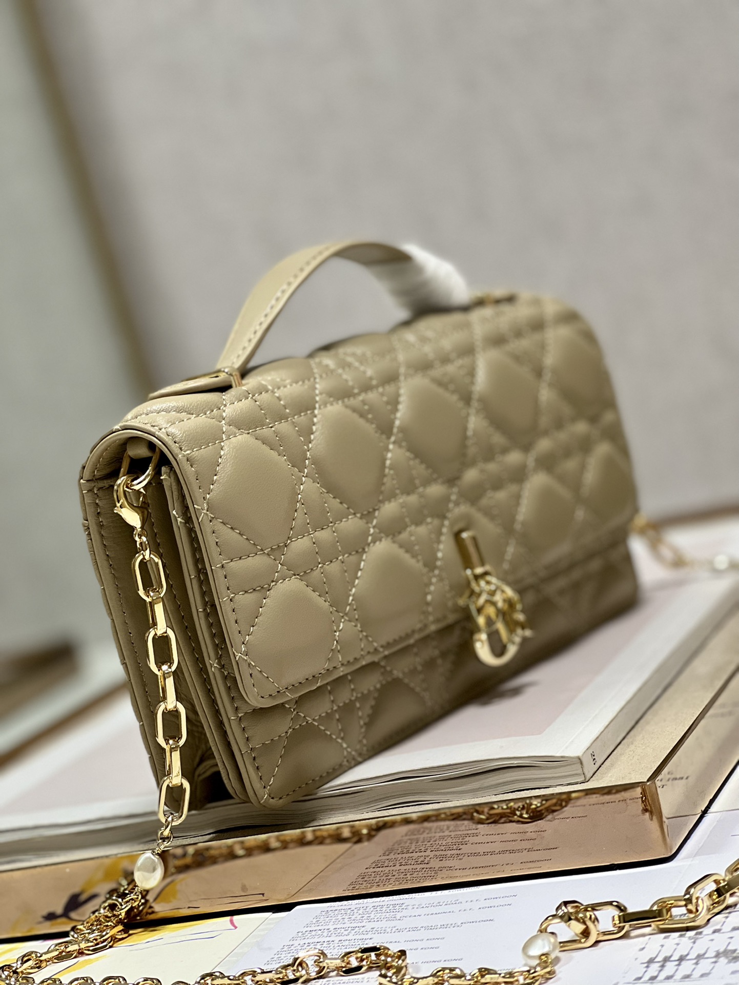 lady D*or bag-21 x 11.5 x 4.5ccm