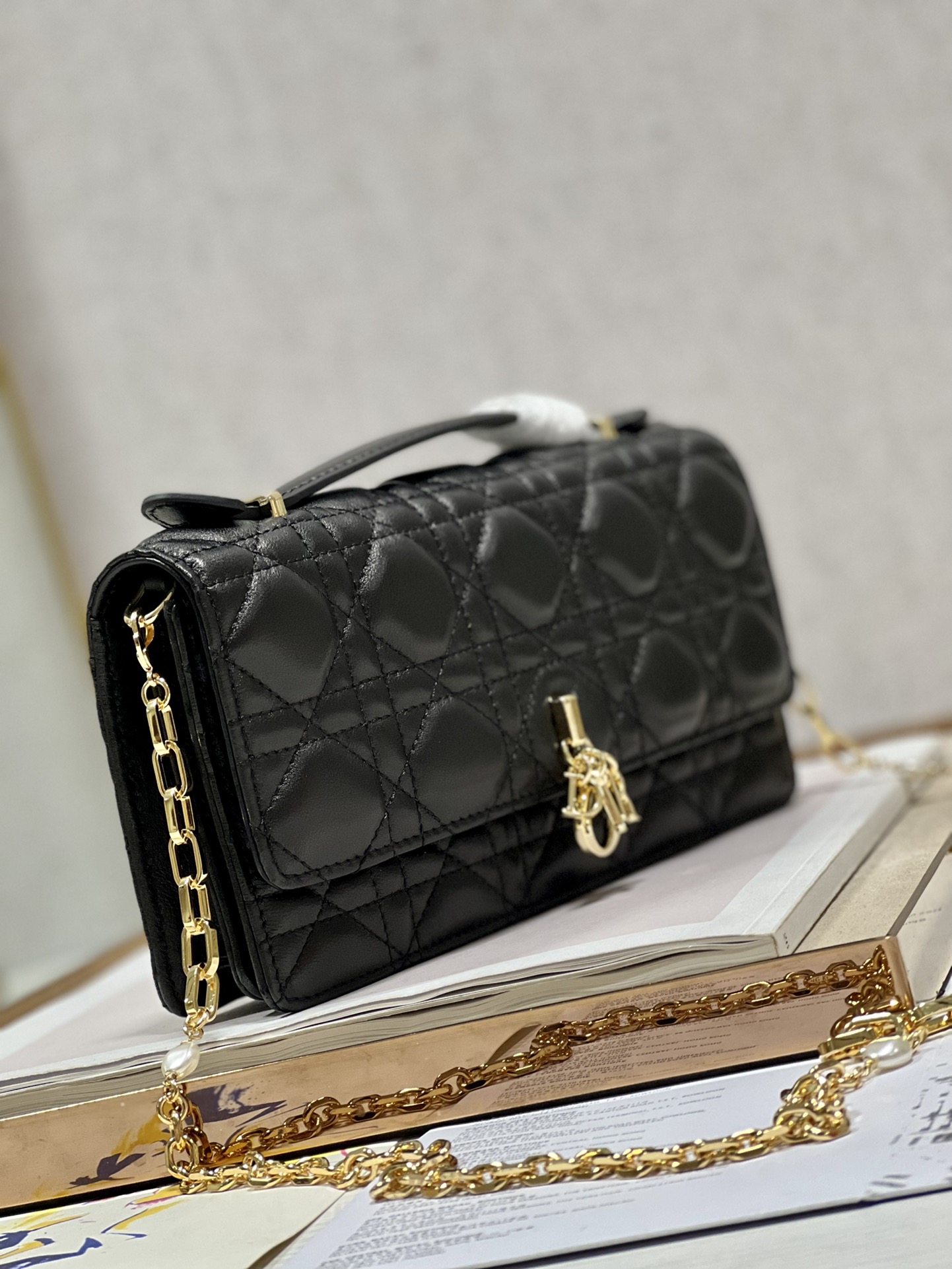 lady D*or bag-21 x 11.5 x 4.5ccm