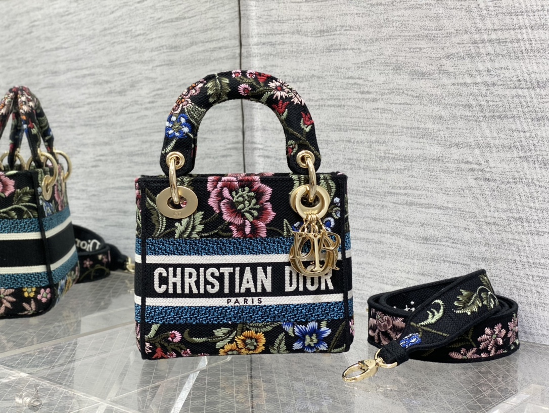 lady D*or-17*15*8cm