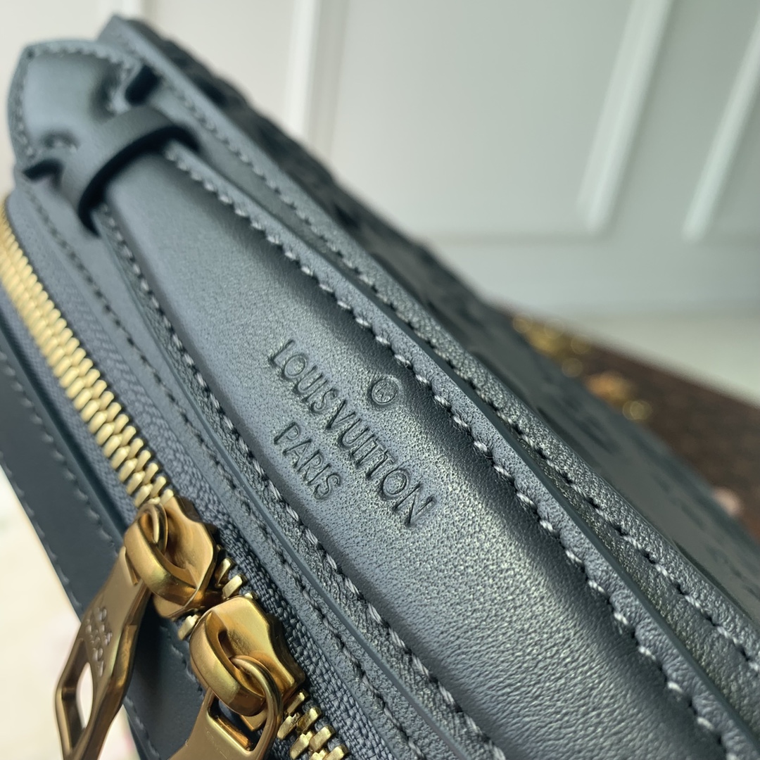 LV -Handle Soft Trunk-M21677-21.5 x 15 x 7CM