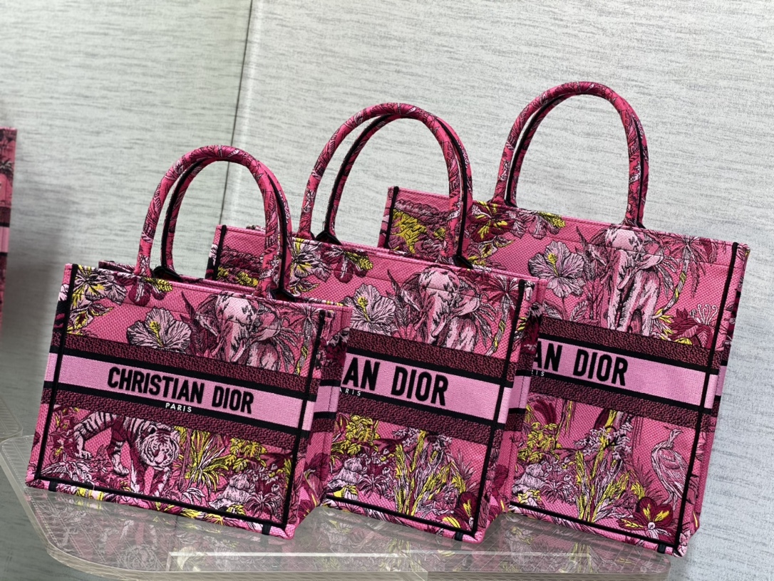 D*or book tote