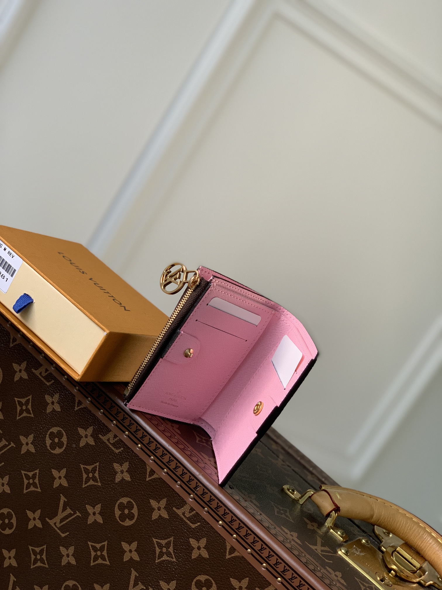 l0*is V*t0n wallet- m82381-9×11.5×1.5cm