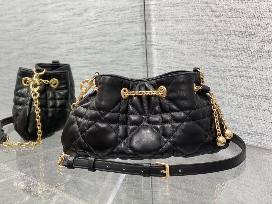 di0r D*or ammi bag-27 * 15 * 12cm