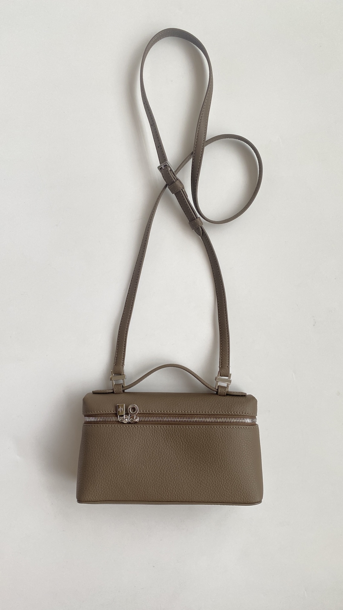 L**o p*ana bag-19cm