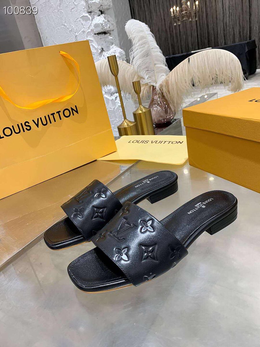 l0*is V*t0n slippers