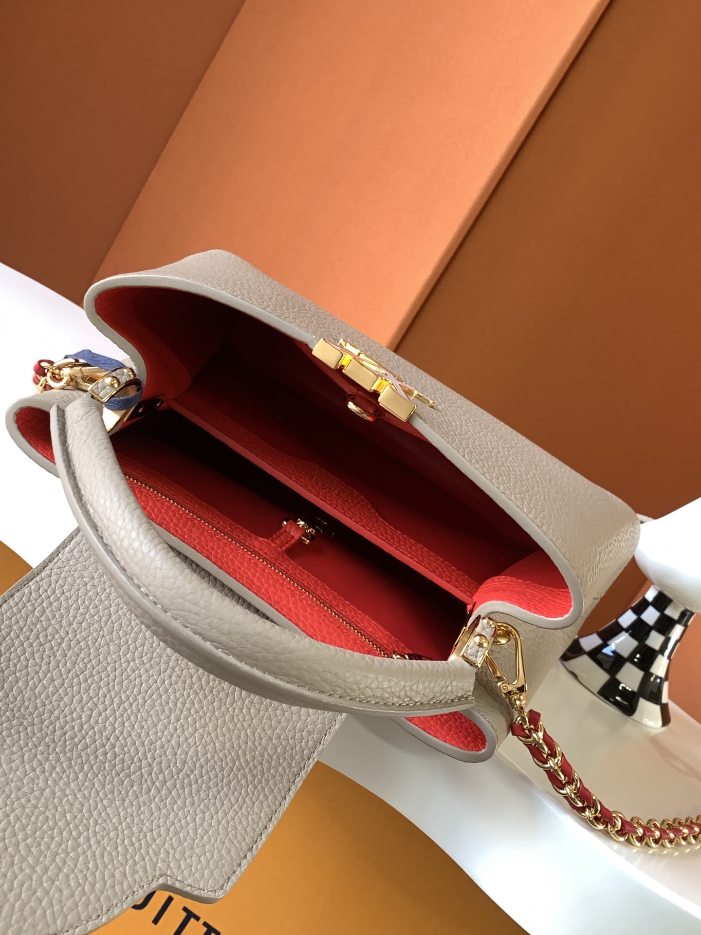l0*is V*t0n capucines bb-27*18*9cm