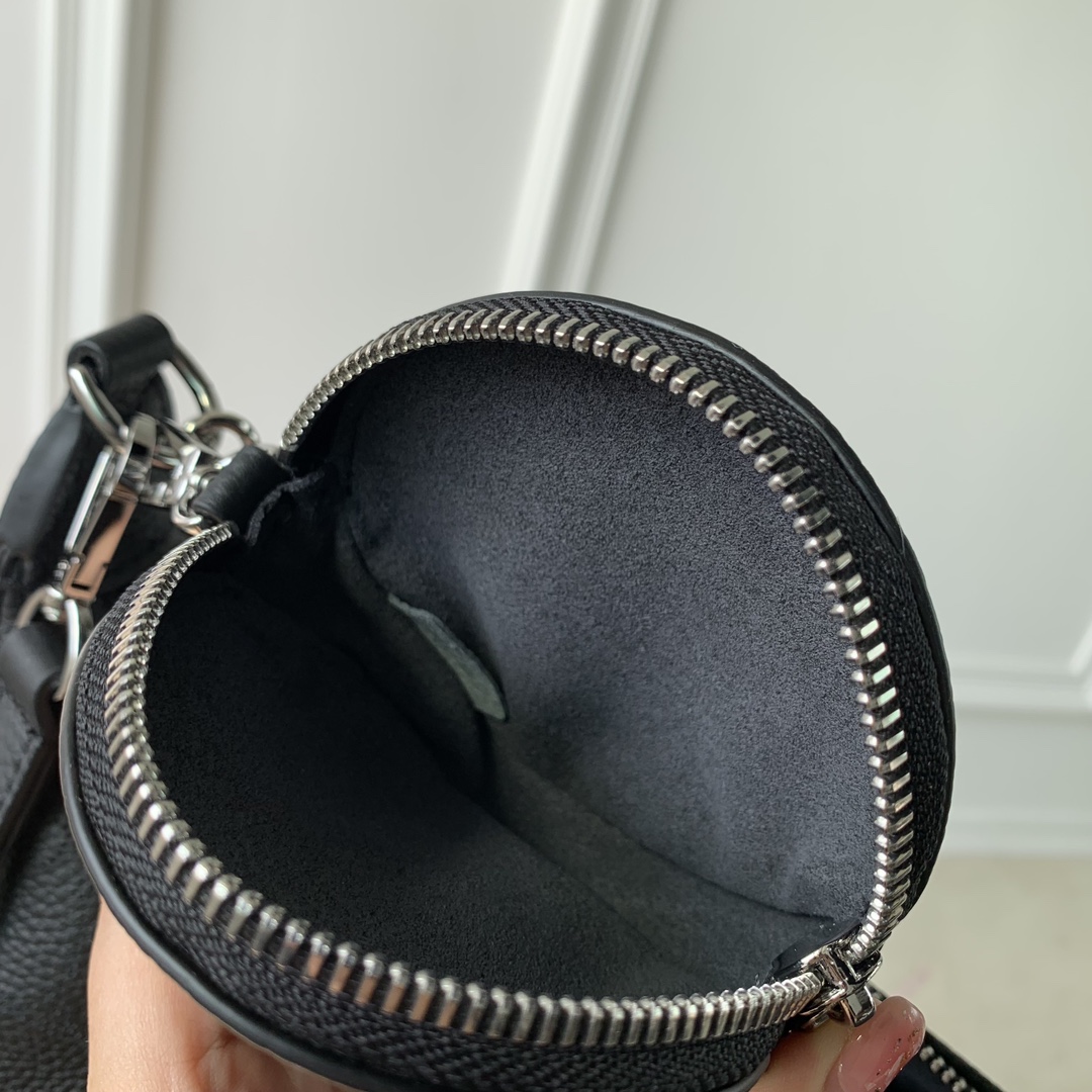 l0*is V*t0n baia bag-26*17*7.5cm