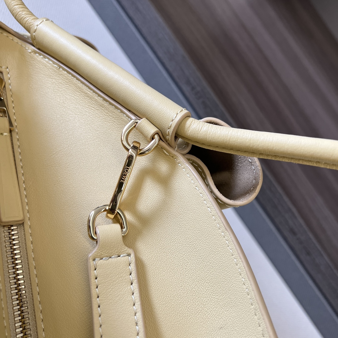 L0ew* paseo bag-44*25*15cm
